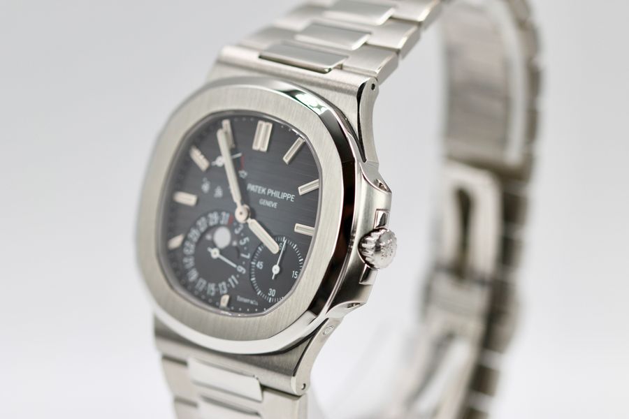 Patek Philippe Nautilus 5712/1A-001